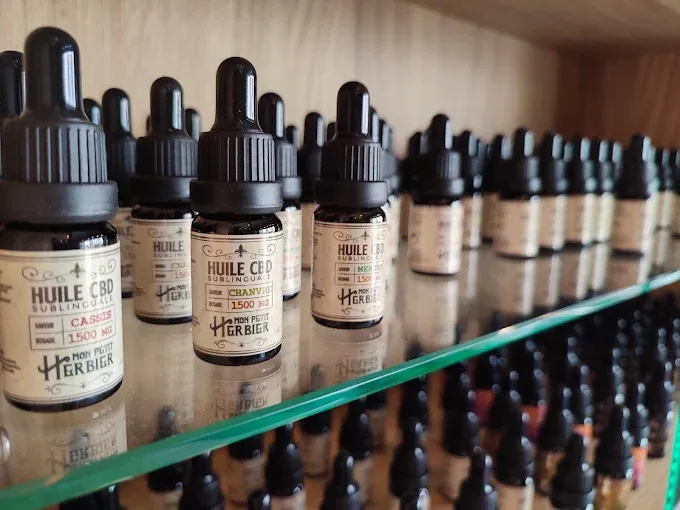 Corner CBD de la boutique HappeSmoke Sanary-sur-Mer